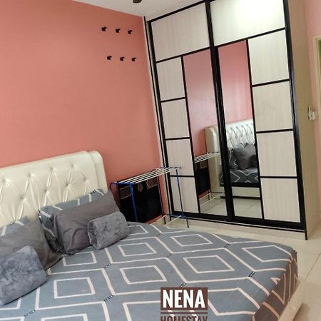Nena Homestay Setia Alam, Air Conditioned, High Speed Internet شاه علام المظهر الخارجي الصورة