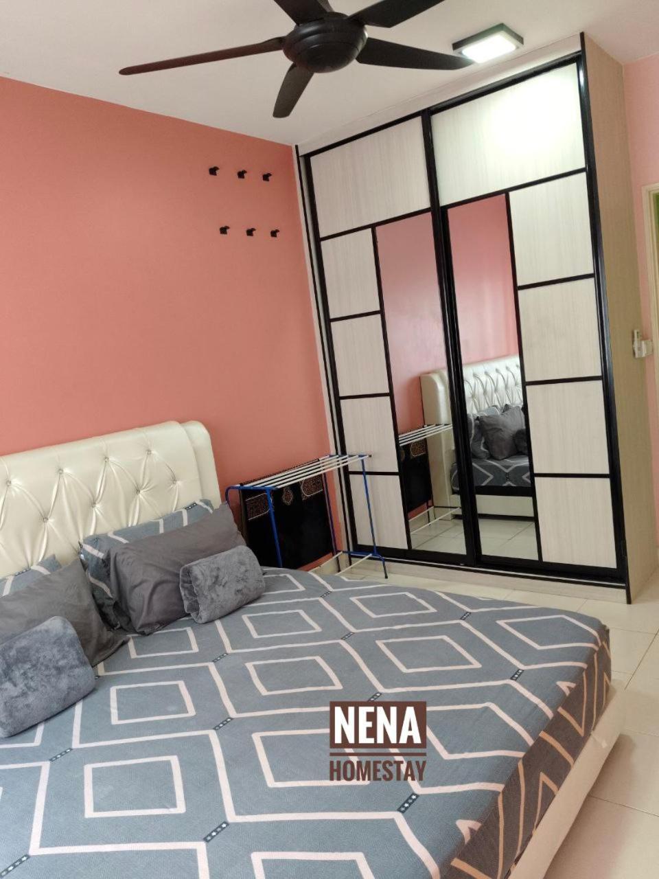 Nena Homestay Setia Alam, Air Conditioned, High Speed Internet شاه علام المظهر الخارجي الصورة