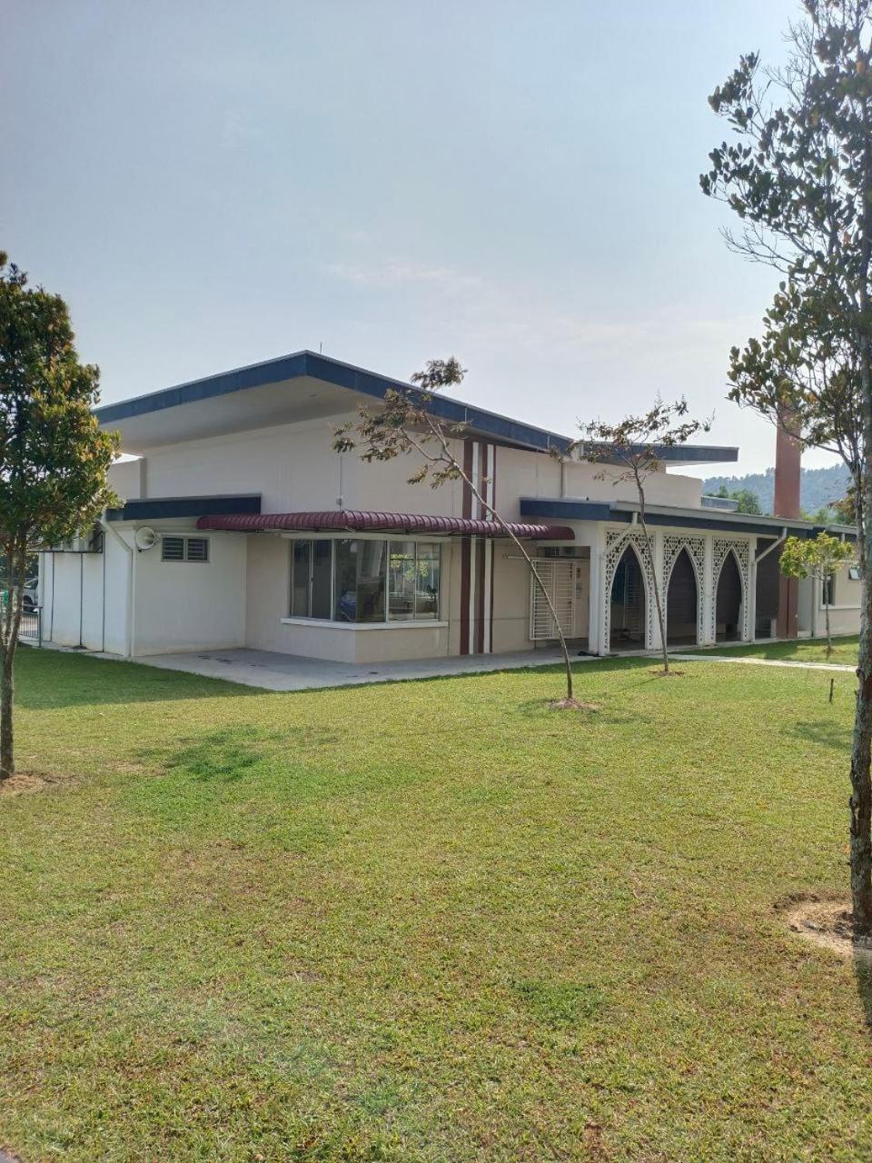 Nena Homestay Setia Alam, Air Conditioned, High Speed Internet شاه علام المظهر الخارجي الصورة